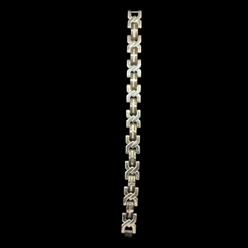 Silver Wearable Tech Bracelet
